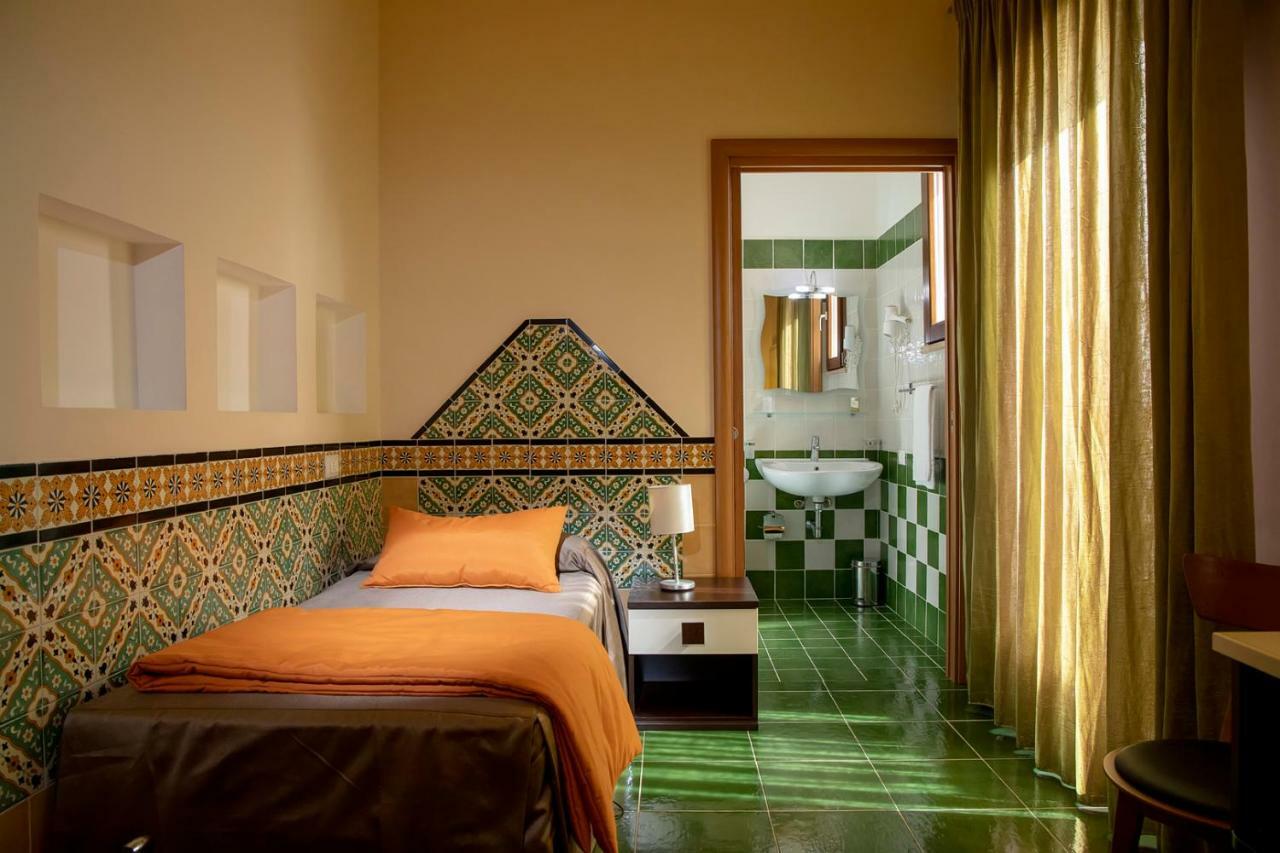 Hotel Riva Del Sole San Vito Lo Capo Extérieur photo