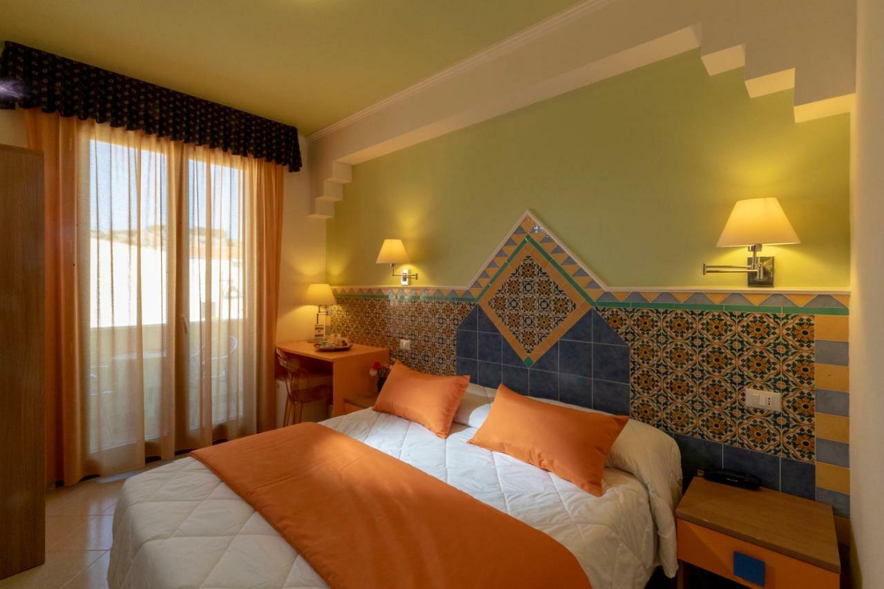 Hotel Riva Del Sole San Vito Lo Capo Extérieur photo